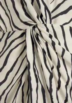 Discount LASCANA Druckkleid Creme-Schwarz