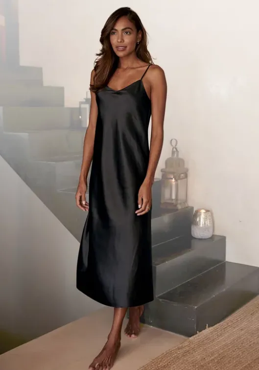 Neglige Negligees