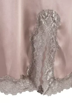 Neglige