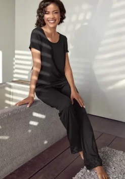 Online Pyjamaoberteil Nachhaltige Nachtwasche