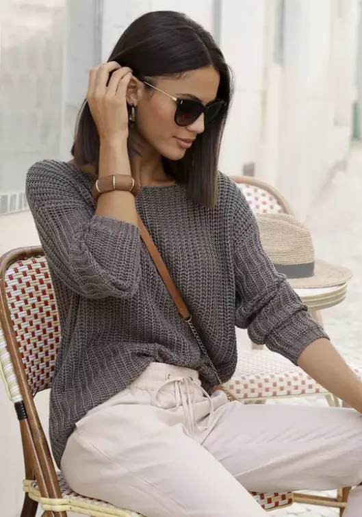 Best LASCANA Rundhalspullover Khaki